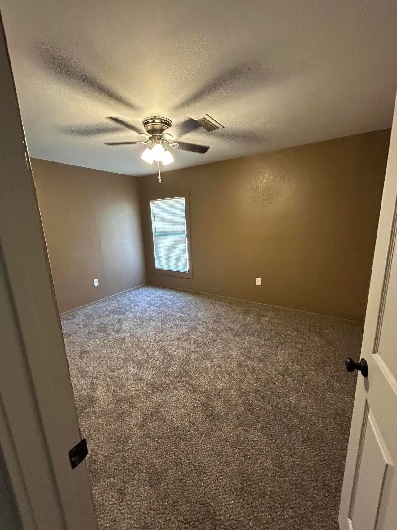 Photo 7 — 2711 Dartmouth Street, Lubbock, TX 79415