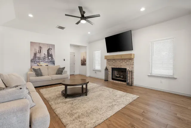 Photo 7 — 101 Gary Avenue, Levelland, TX 79336