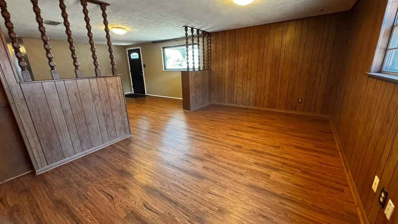 Photo 5 — 1604 Ennis Street, Plainview, TX 79072