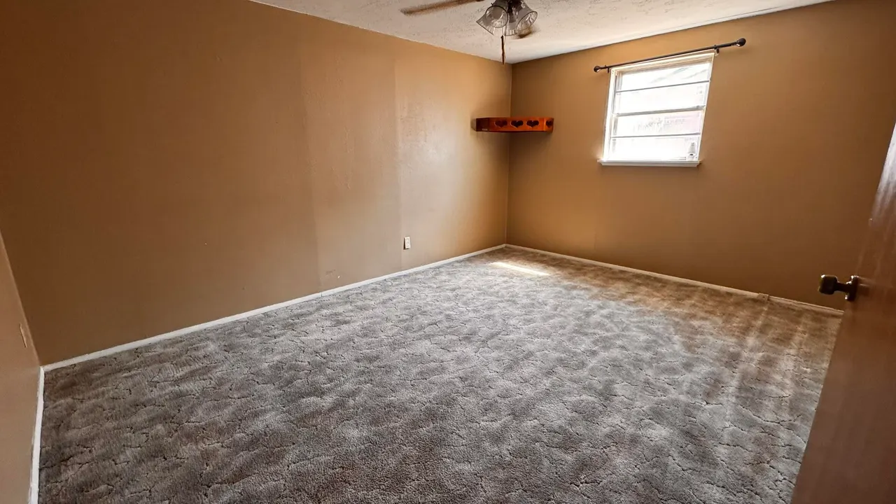 Photo 23 — 1604 Ennis Street, Plainview, TX 79072
