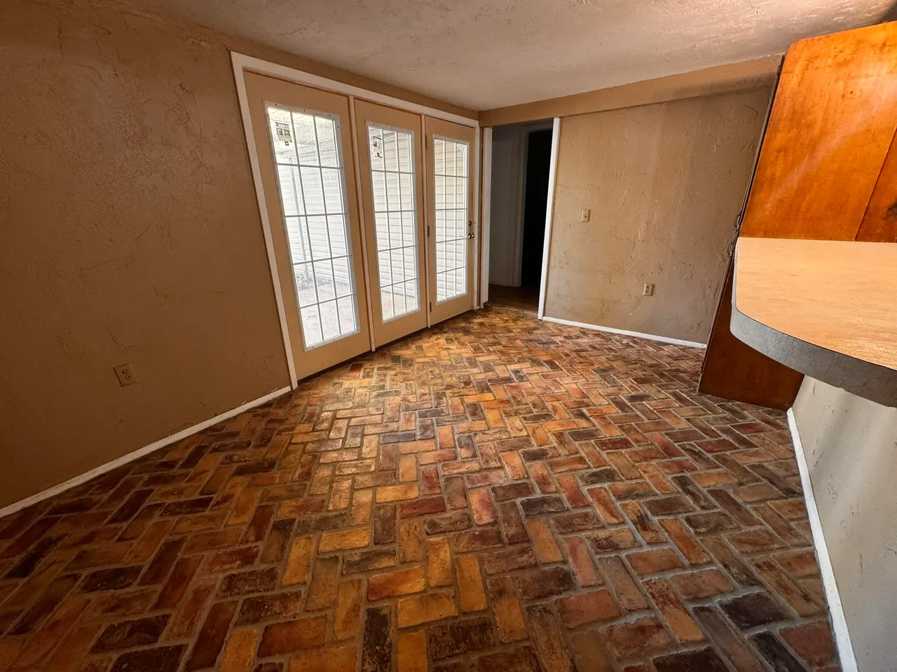 Photo 15 — 1604 Ennis Street, Plainview, TX 79072