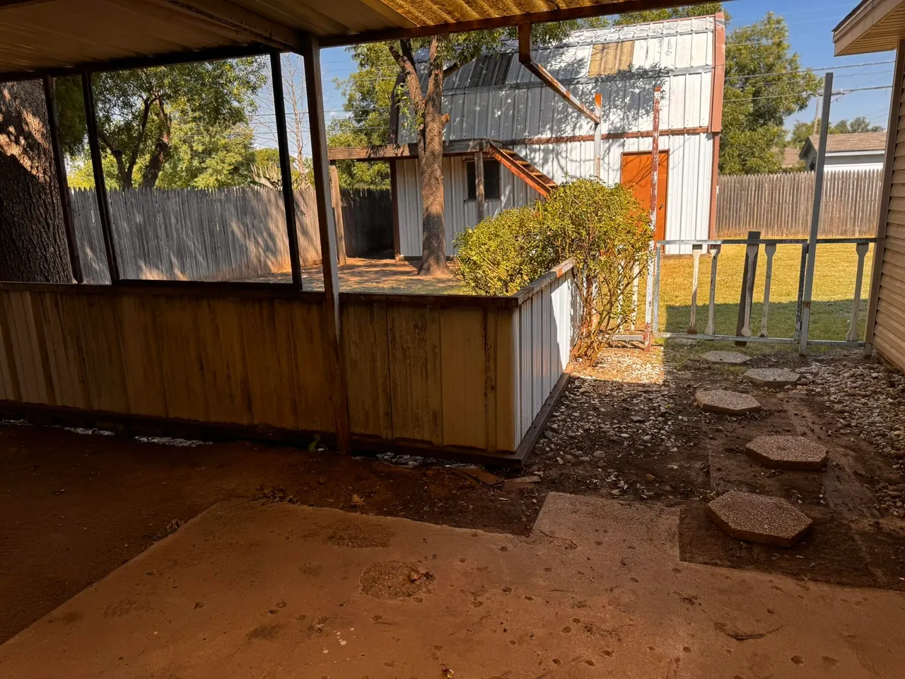 Photo 28 — 1604 Ennis Street, Plainview, TX 79072