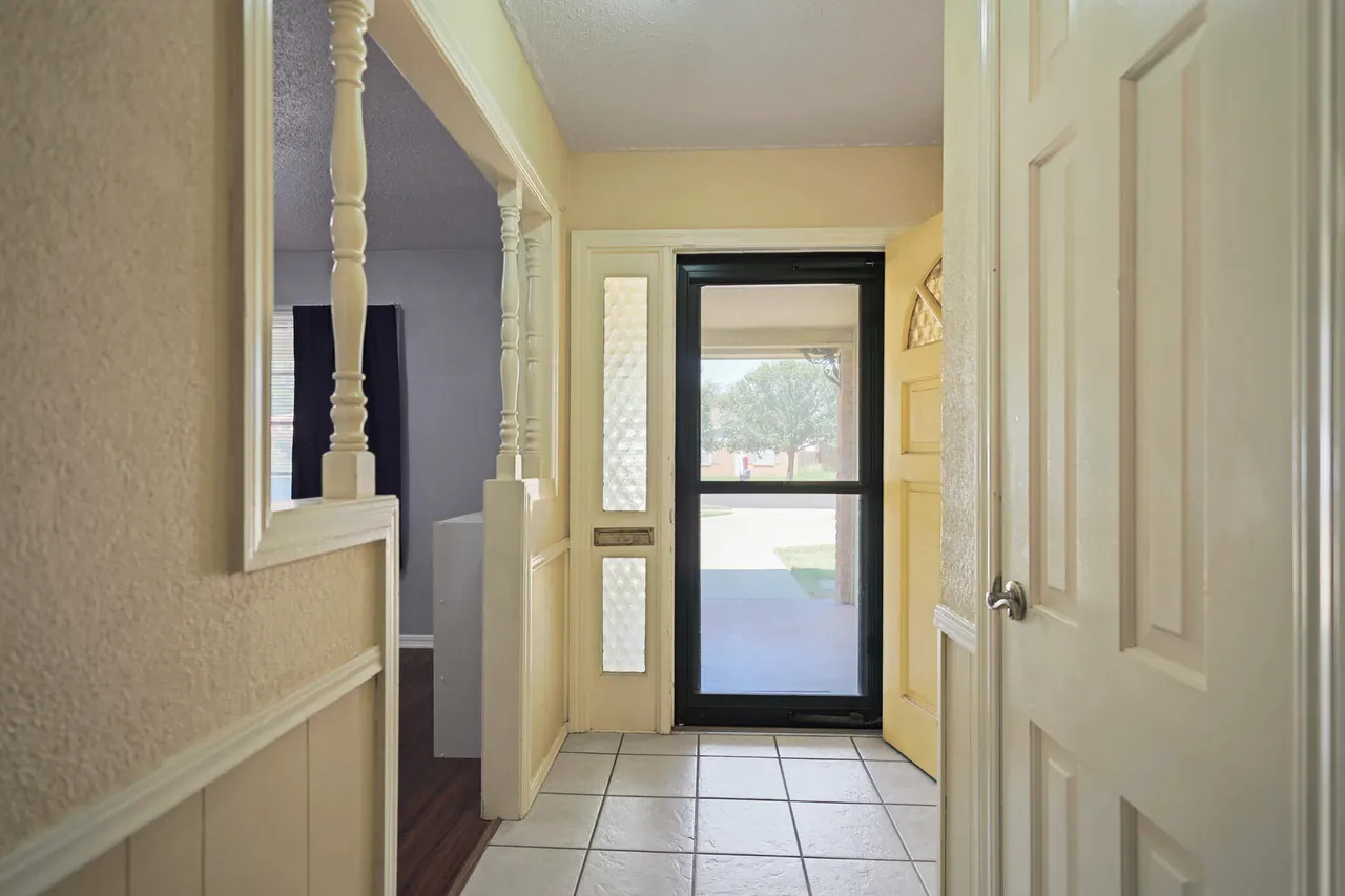 Photo 5 — 1611 55th Street, Lubbock, TX 79412