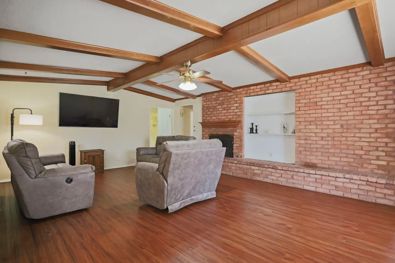 Photo 8 — 1611 55th Street, Lubbock, TX 79412