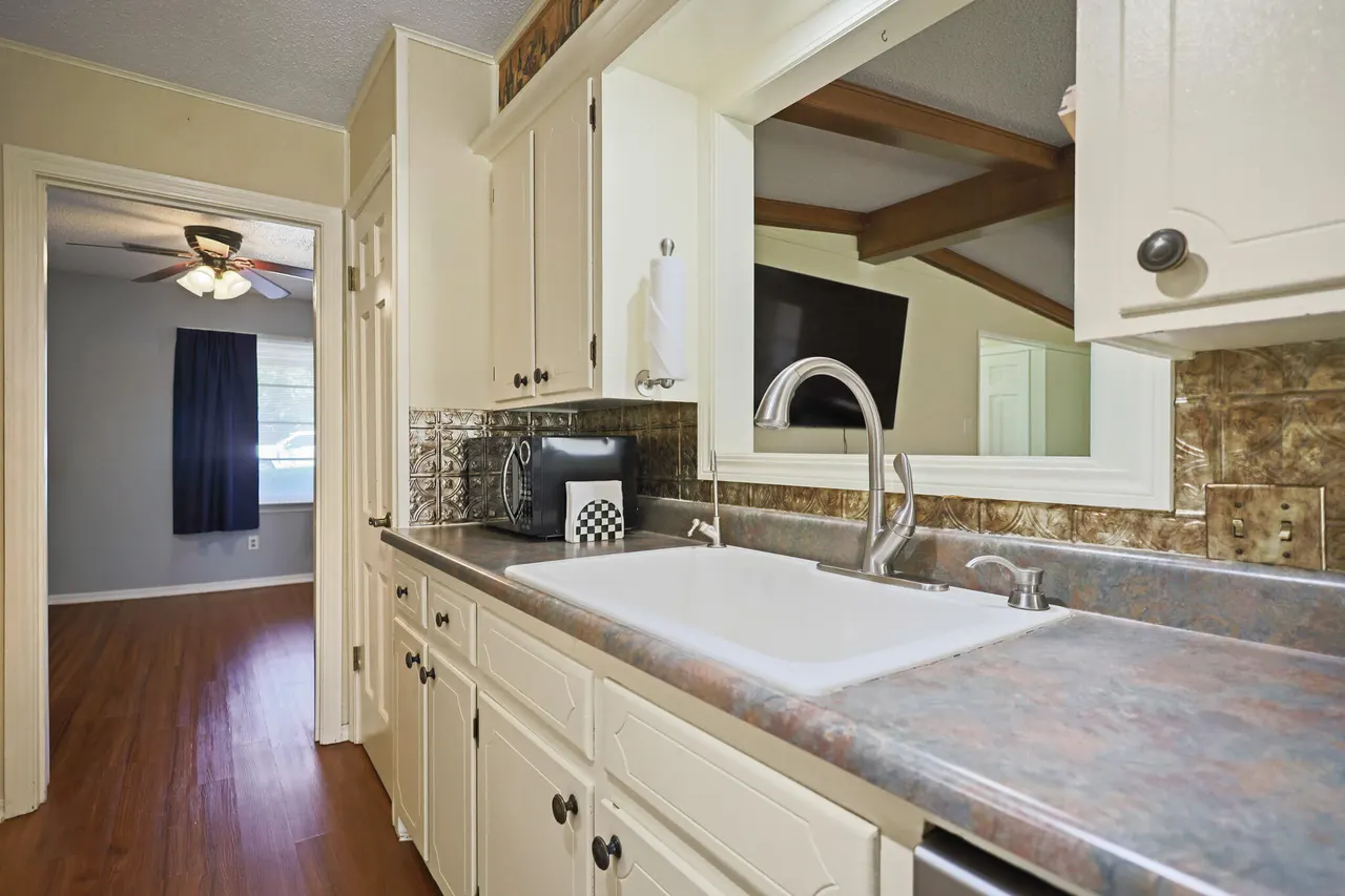 Photo 13 — 1611 55th Street, Lubbock, TX 79412