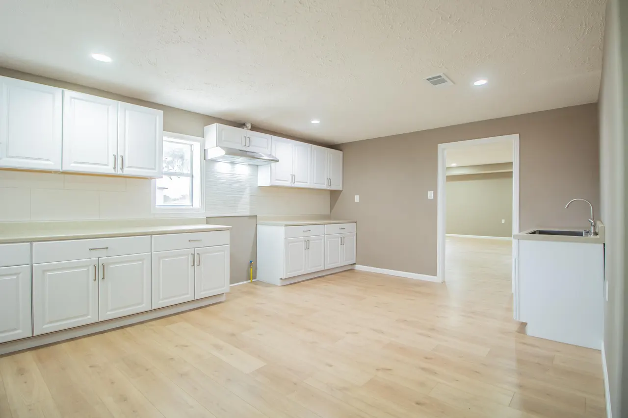 Photo 11 — 128 W Crockett Street, Floydada, TX 79235