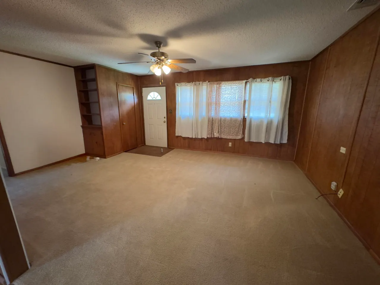 Photo 4 — 955 S 20th Street, Slaton, TX 79364