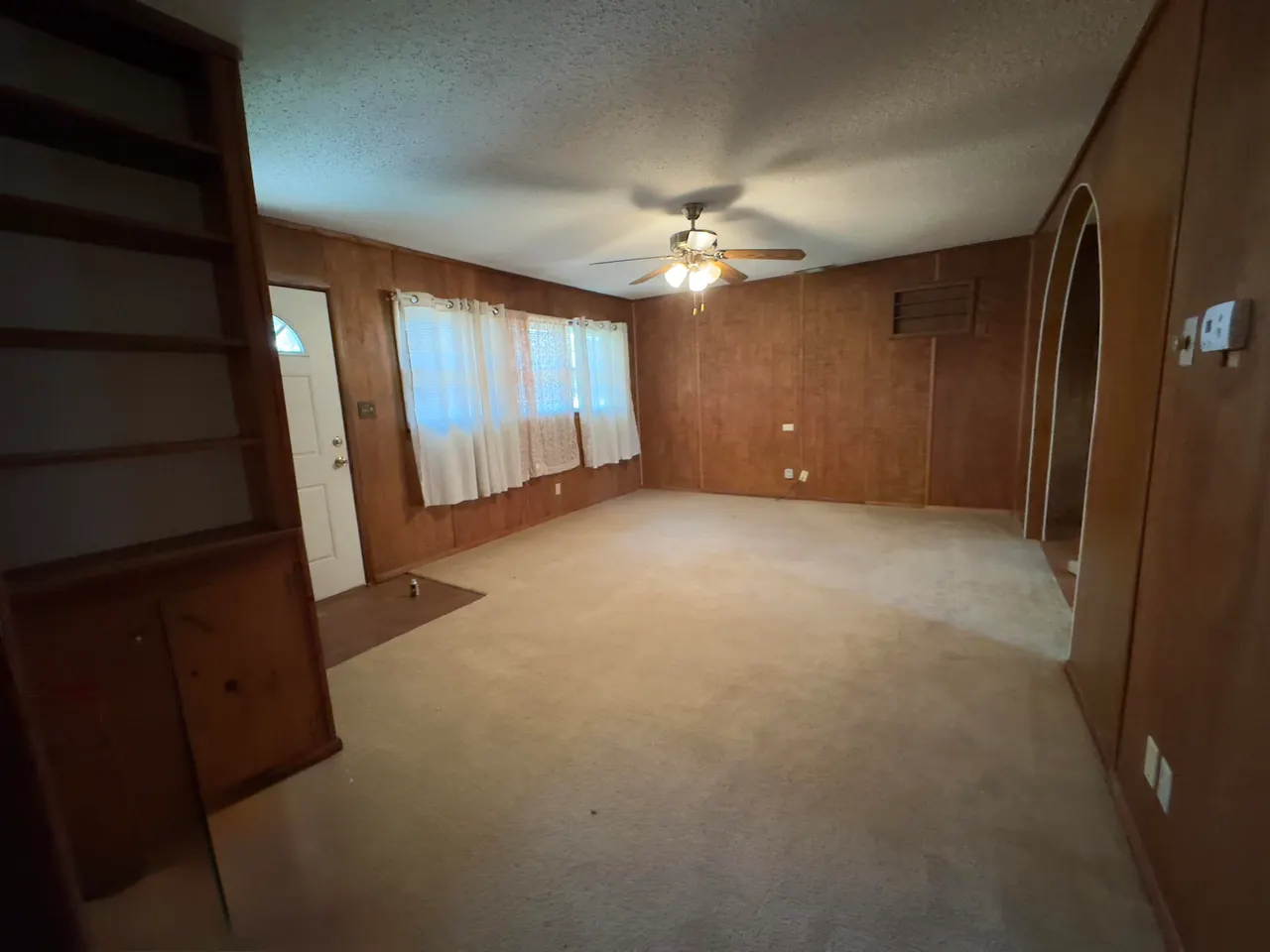 Photo 5 — 955 S 20th Street, Slaton, TX 79364