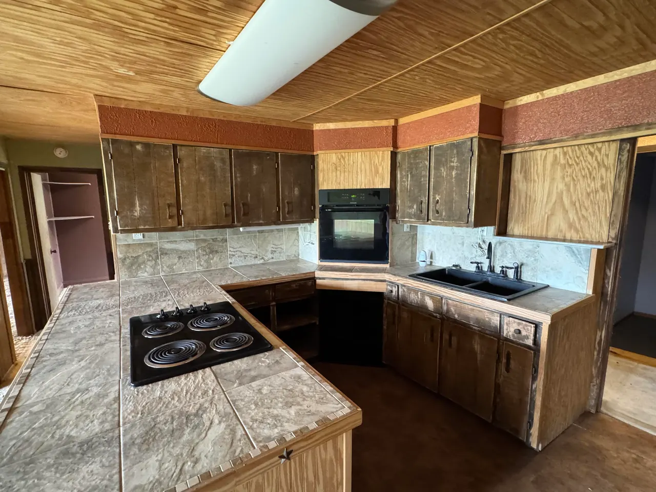 Photo 5 — 108 SE 10th Street, Plainview, TX 79072