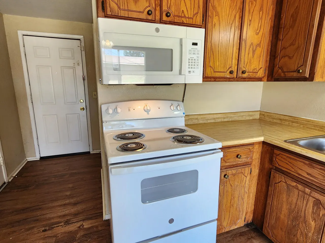 Photo 11 — 2320 48th Street, Lubbock, TX 79412