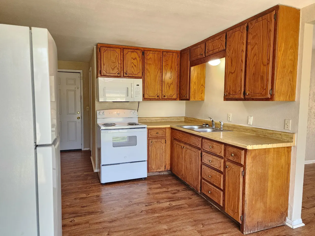 Photo 12 — 2320 48th Street, Lubbock, TX 79412