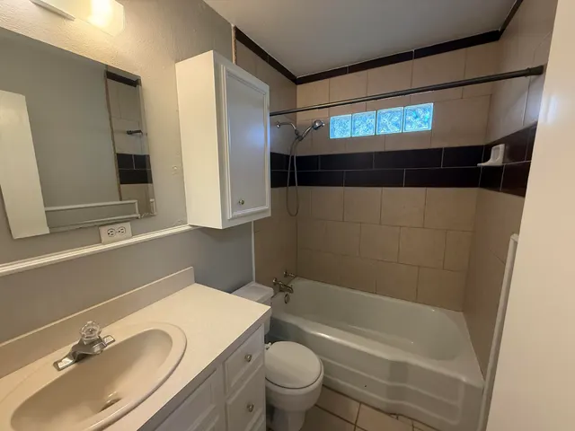 Photo 5 — 4008 32nd Street, Lubbock, TX 79410