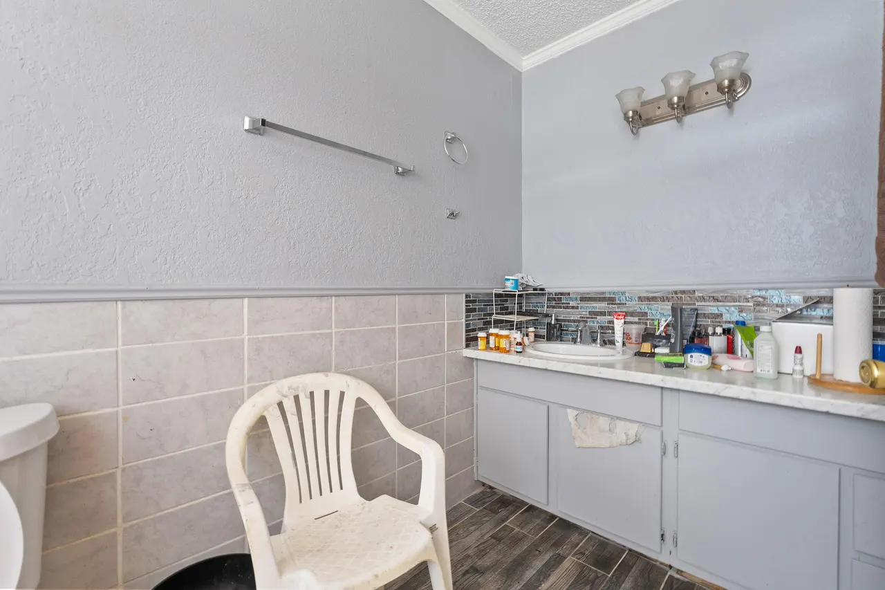 Photo 10 — 1509 E 1st Place, Lubbock, TX 79403