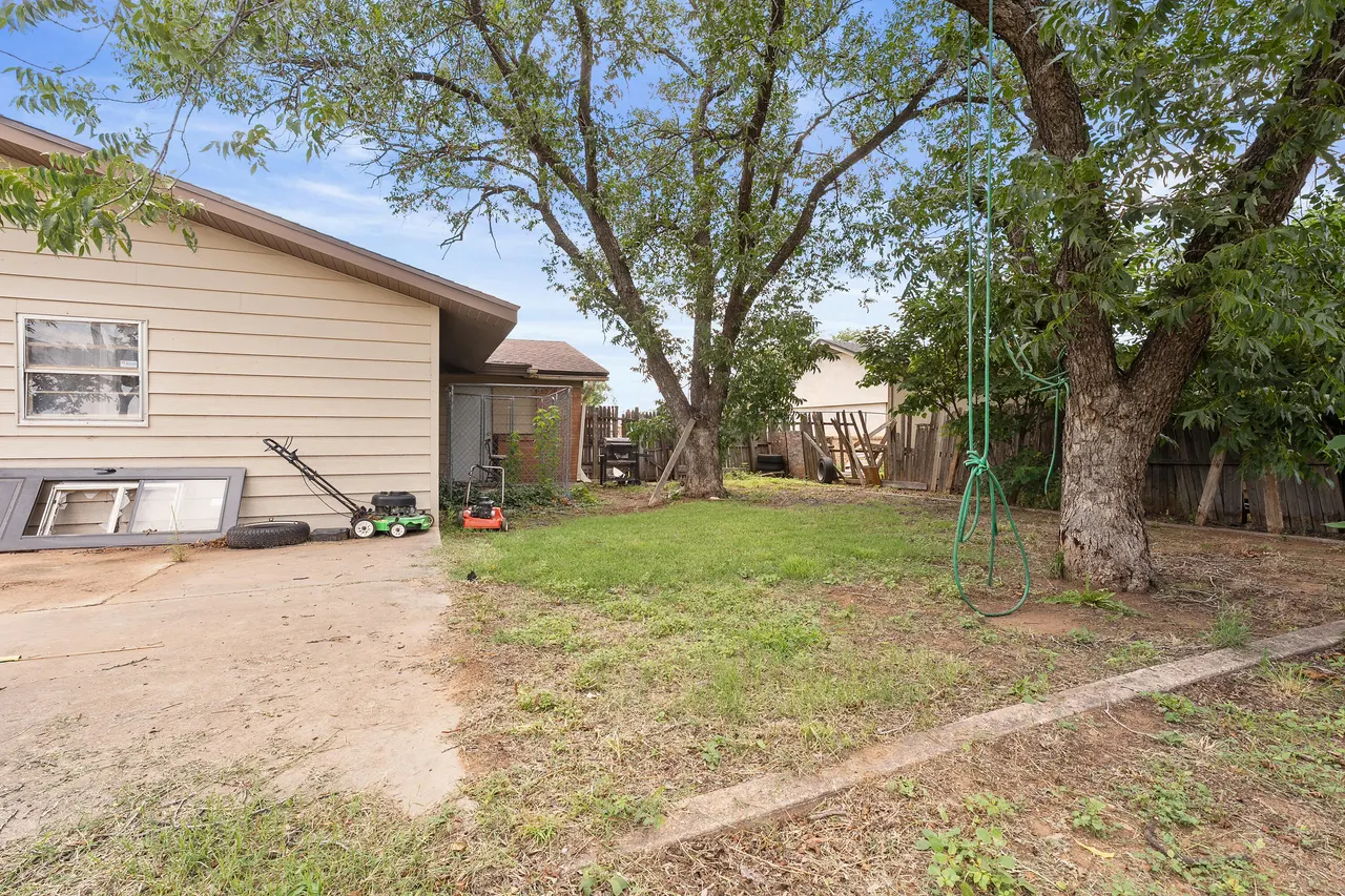 Photo 18 — 1509 E 1st Place, Lubbock, TX 79403