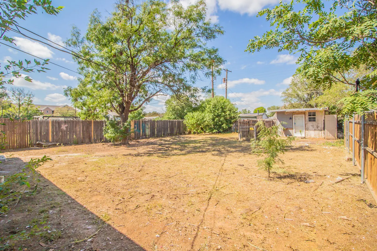 Photo 12 — 3106 3rd Street, Lubbock, TX 79415
