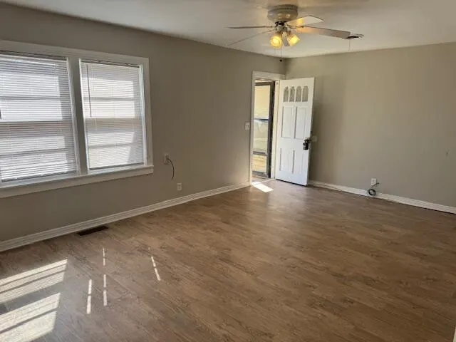Photo 7 — 1040 W Dickens Street, Slaton, TX 79364
