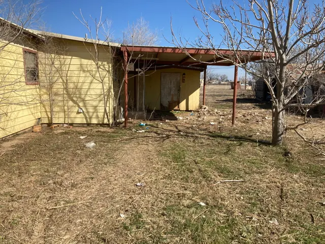 Photo 3 — 216 N W 1st Street, Lockney, TX 79241