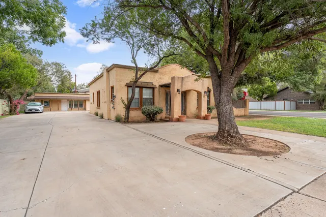 Photo 2 — 2702 23rd Street, Lubbock, TX 79410