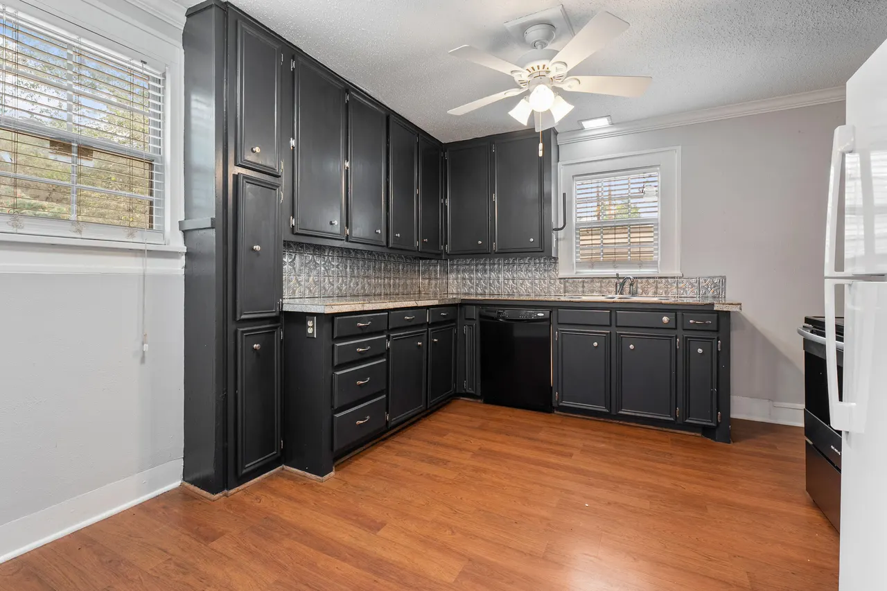 Photo 9 — 2702 23rd Street, Lubbock, TX 79410