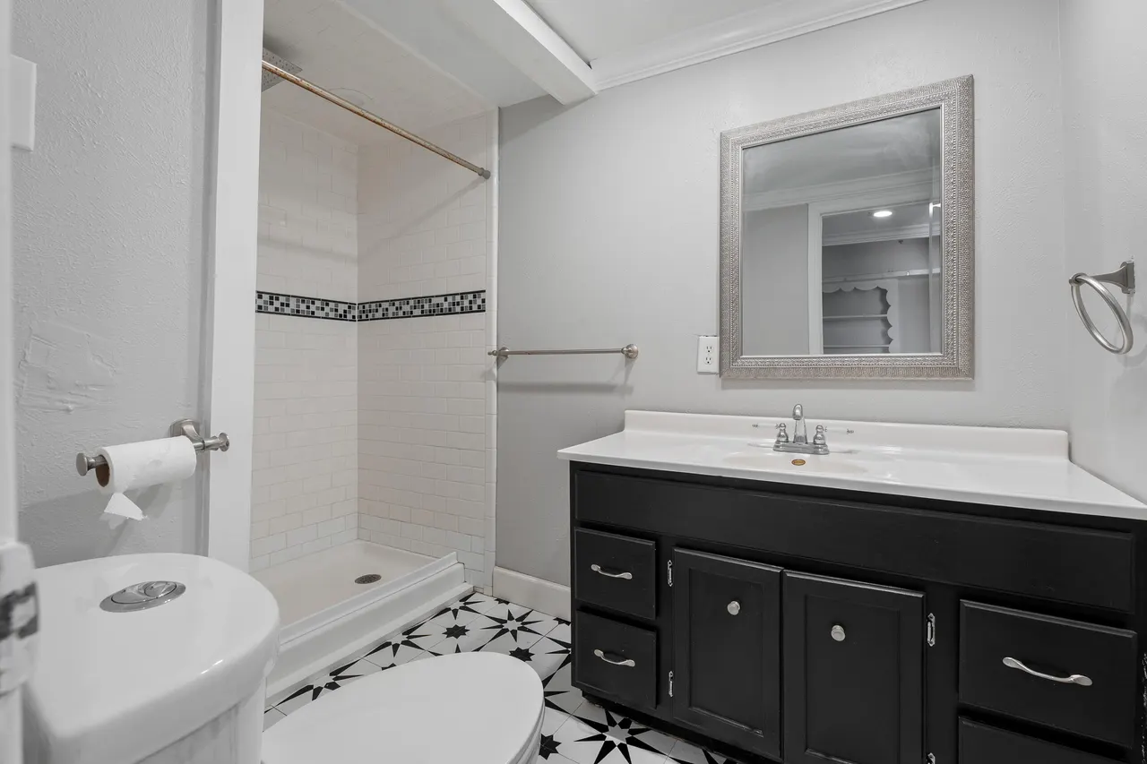 Photo 11 — 2702 23rd Street, Lubbock, TX 79410