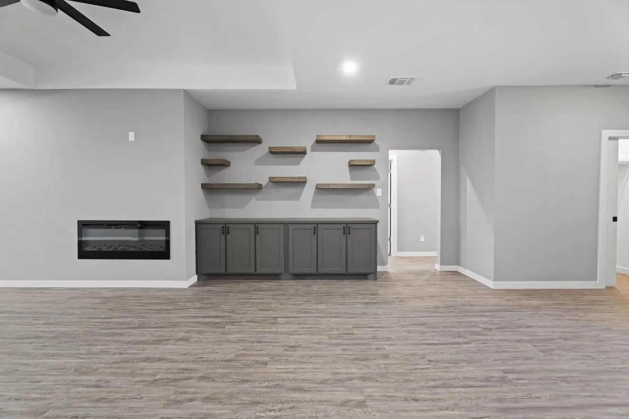 Photo 5 — 310 E 16th Street, Wolfforth, TX 79382