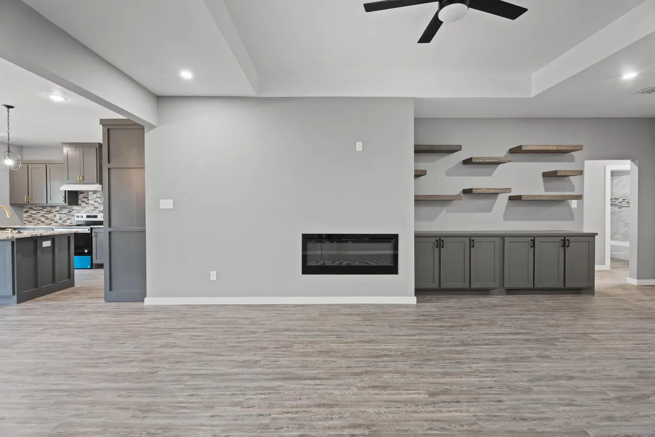 Photo 7 — 310 E 16th Street, Wolfforth, TX 79382