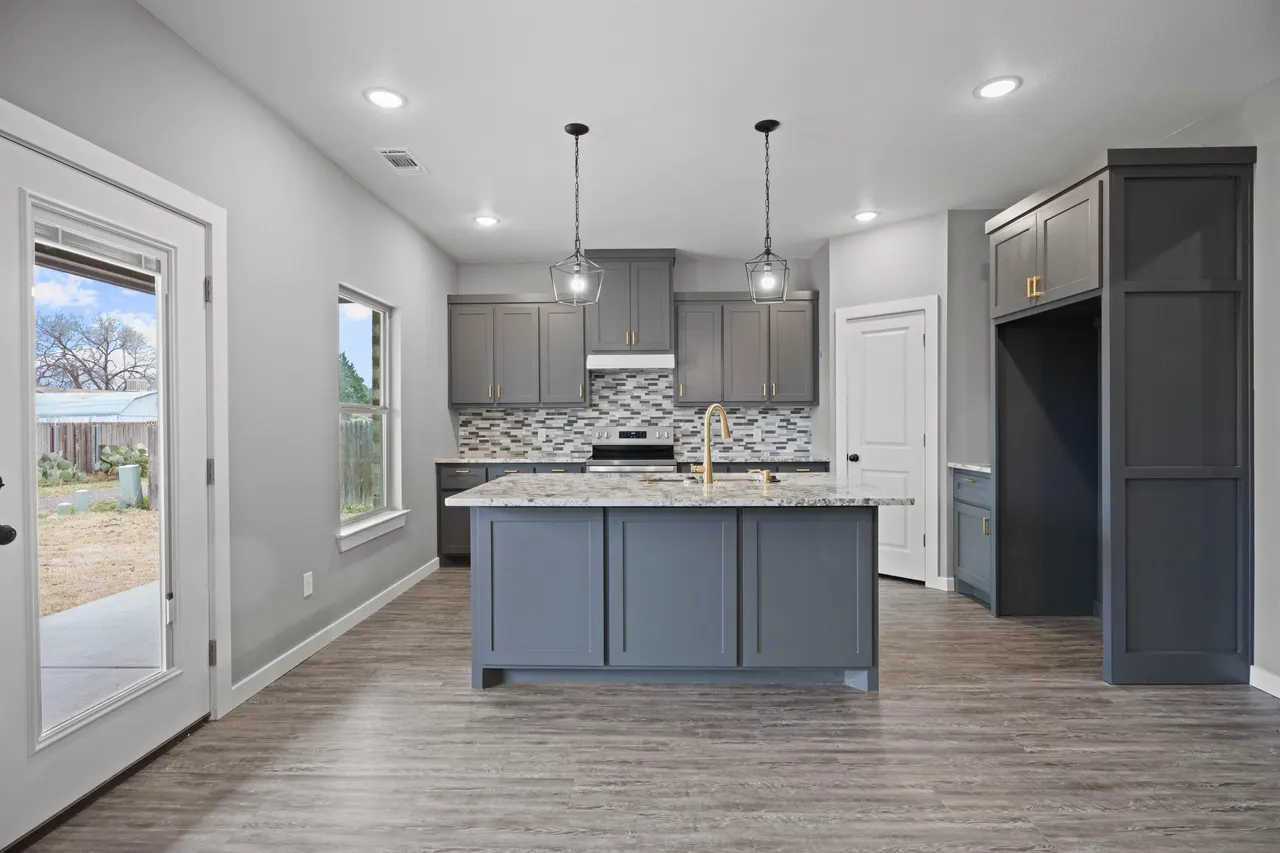 Photo 9 — 310 E 16th Street, Wolfforth, TX 79382