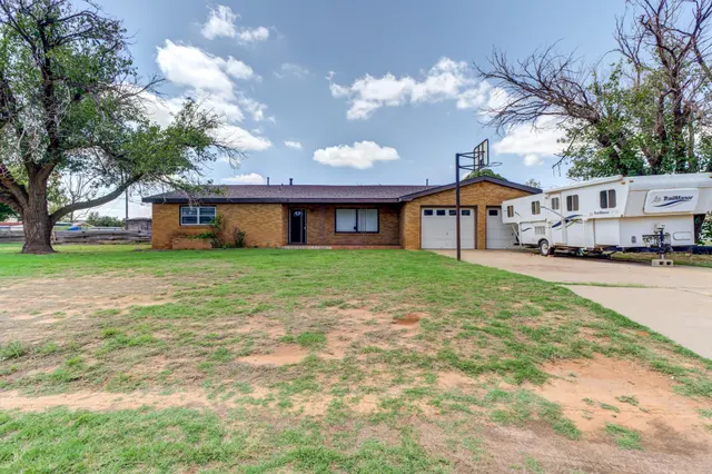 Photo 2 — 802 3rd Street, Meadow, TX 79345
