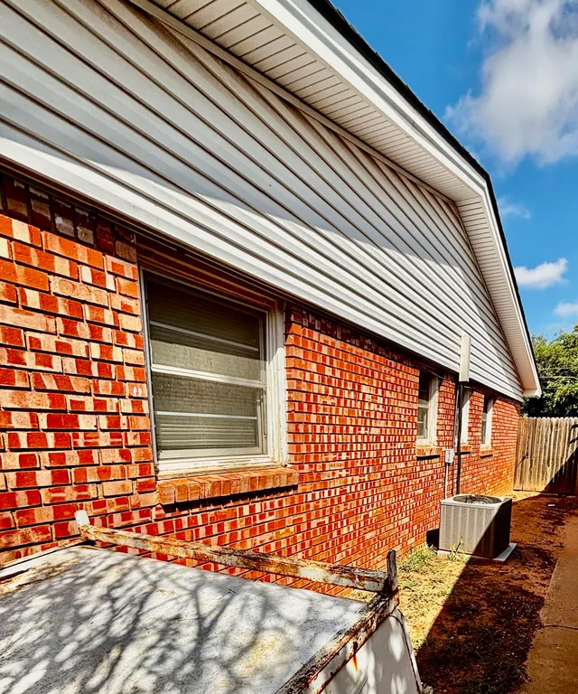 Photo 6 — 1401 E Tate Street, Brownfield, TX 79316