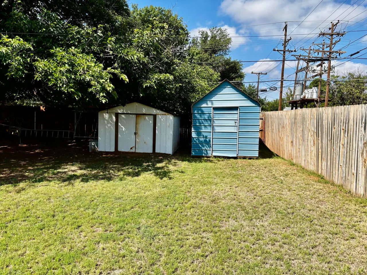 Photo 10 — 1401 E Tate Street, Brownfield, TX 79316