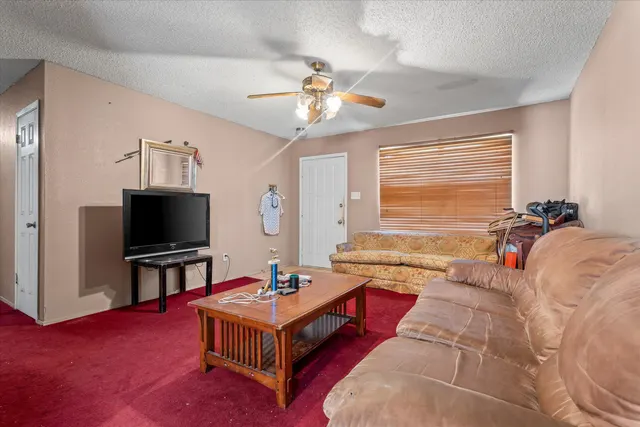 Photo 3 — 7420 Fir Avenue, Lubbock, TX 79404