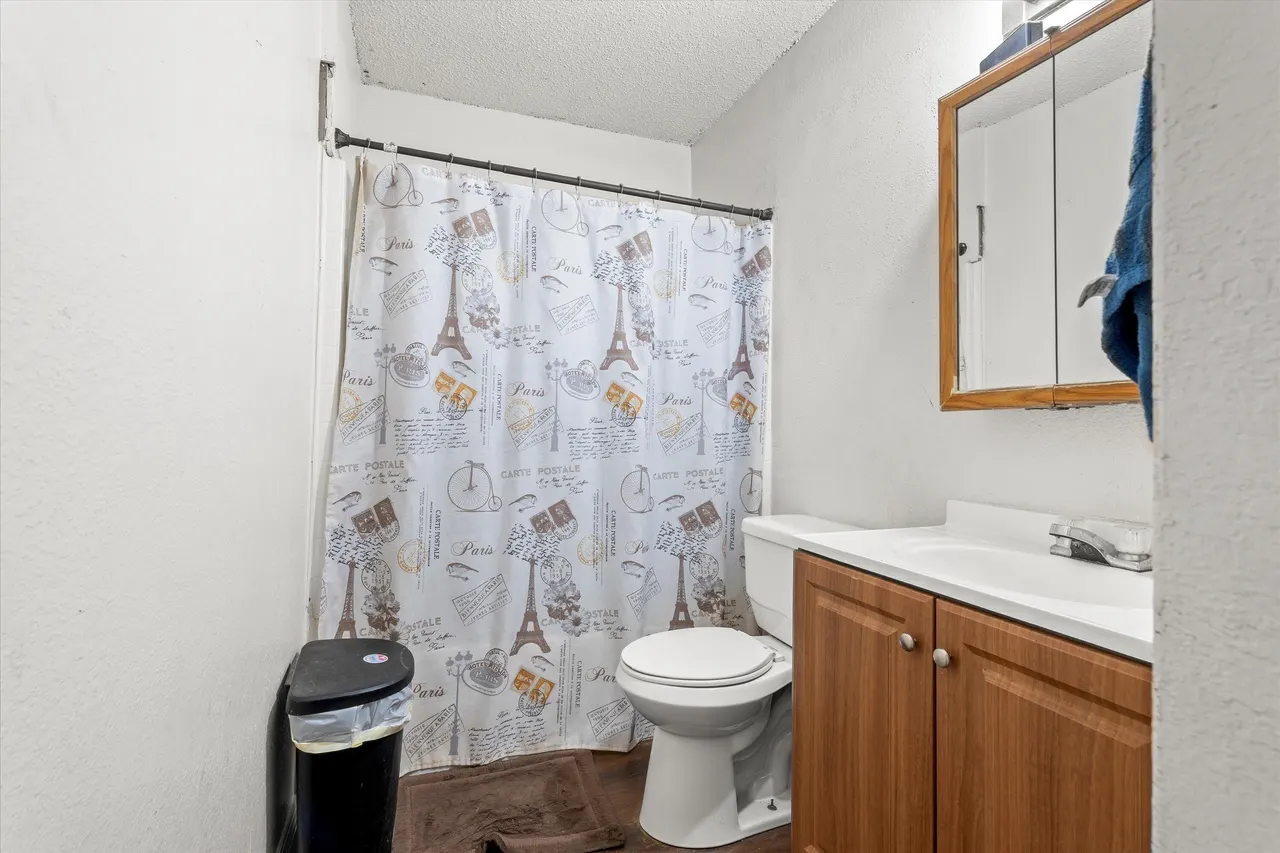 Photo 12 — 7420 Fir Avenue, Lubbock, TX 79404
