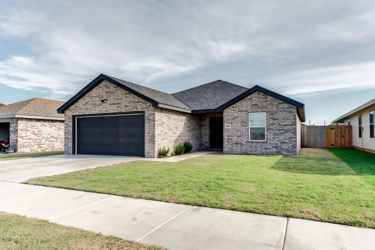 Photo 2 — 1804 E Harvard Street, Lubbock, TX 79403