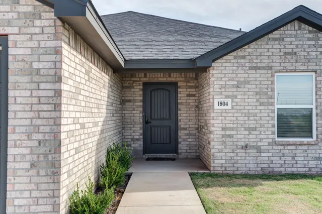 Photo 3 — 1804 E Harvard Street, Lubbock, TX 79403