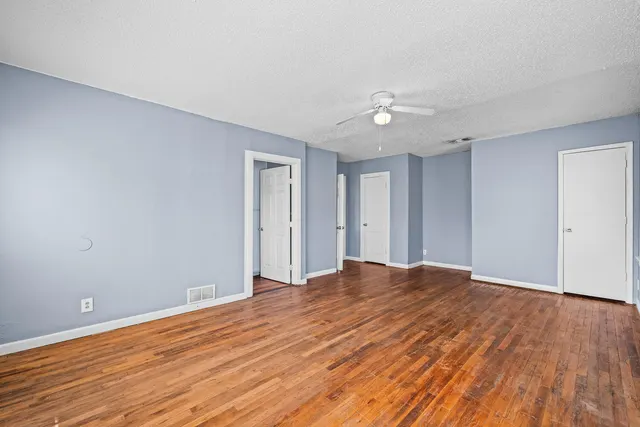 Photo 8 — 1921 27th Street, Lubbock, TX 79411