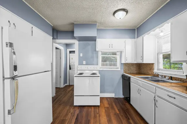 Photo 6 — 1921 27th Street, Lubbock, TX 79411