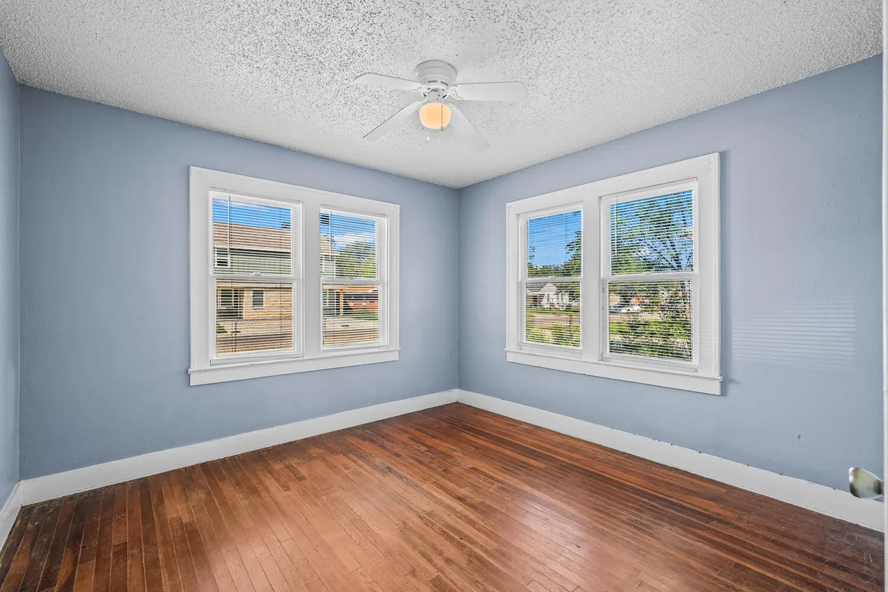 Photo 11 — 1921 27th Street, Lubbock, TX 79411