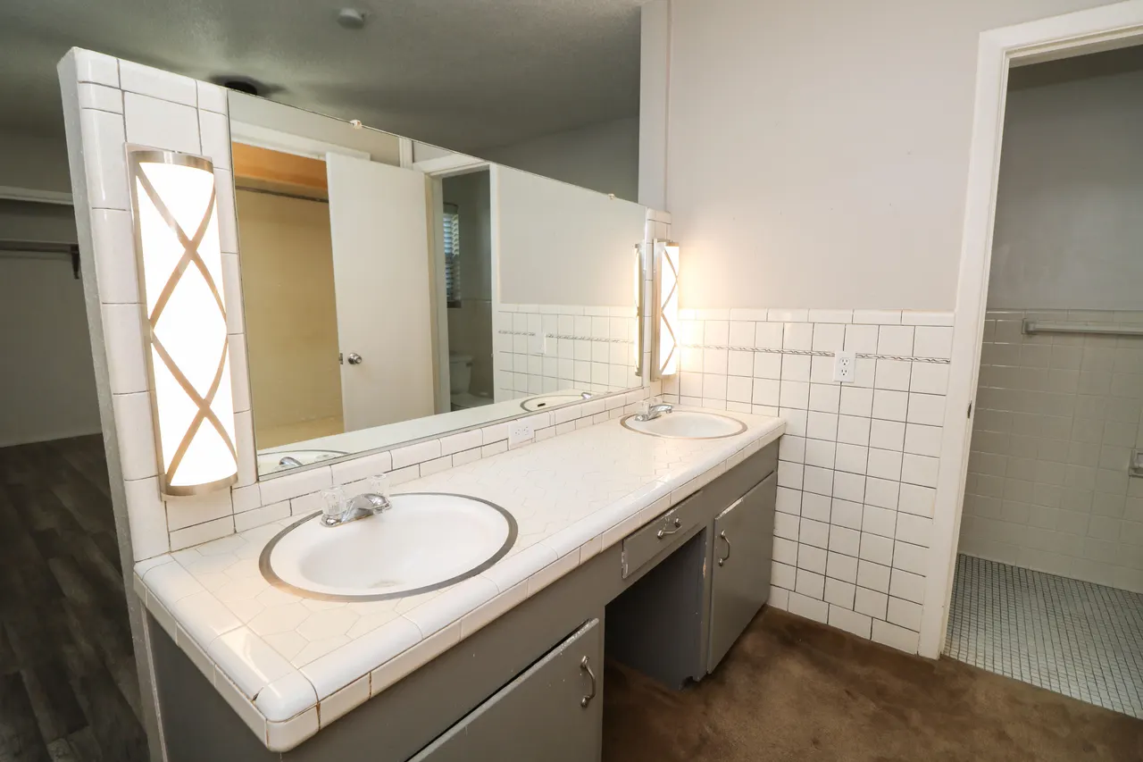 Photo 10 — 800 Crescent Drive, Littlefield, TX 79339