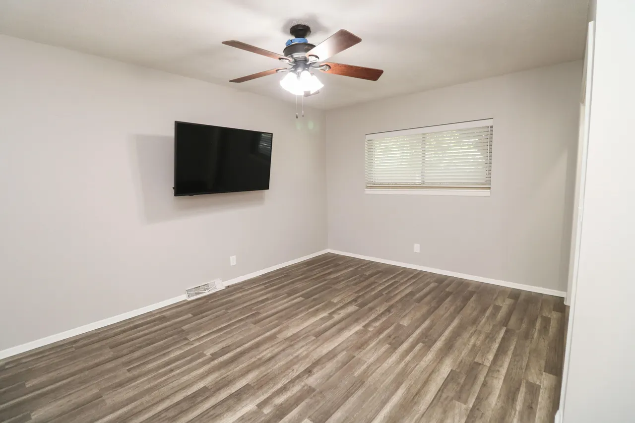Photo 15 — 800 Crescent Drive, Littlefield, TX 79339