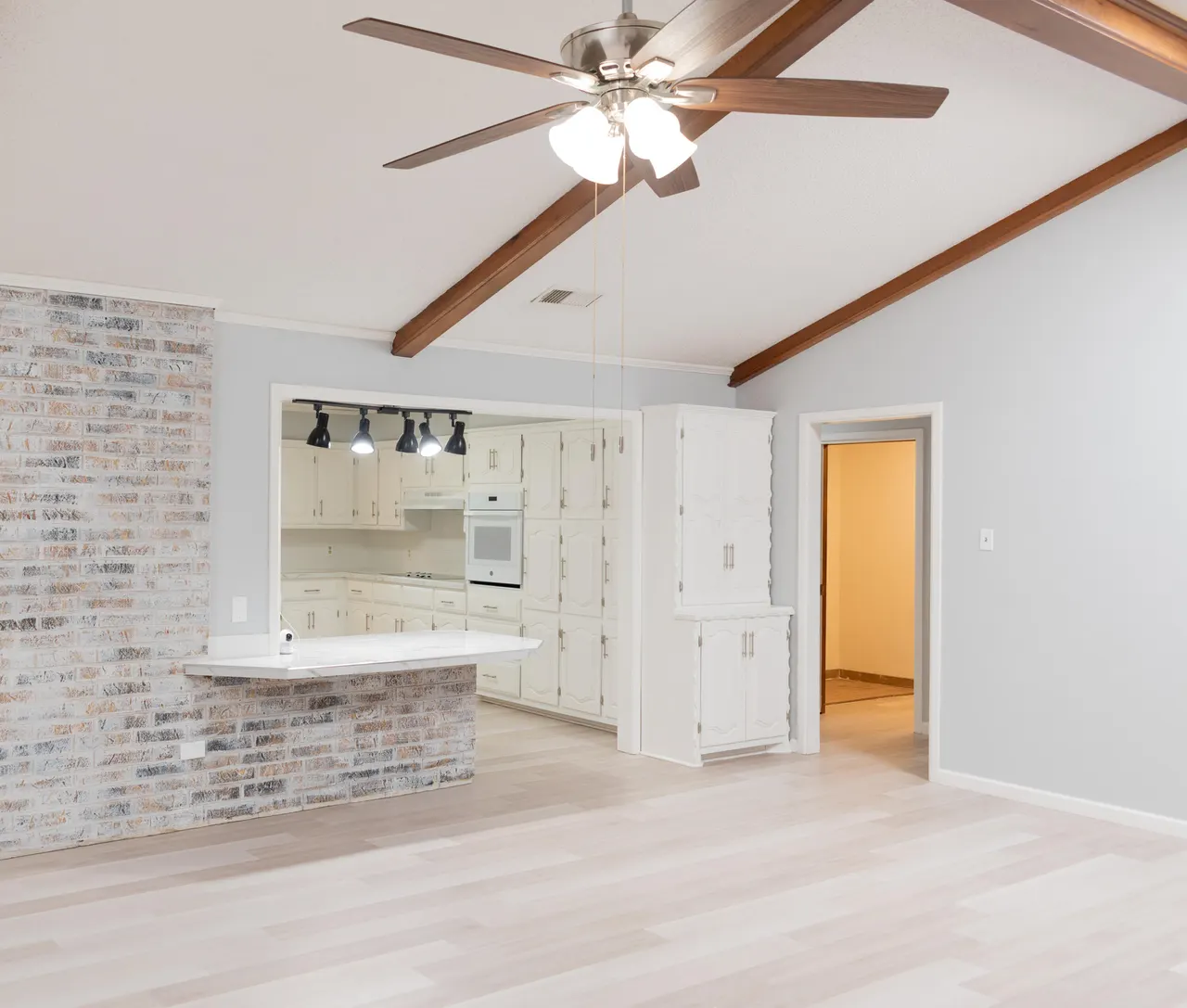 Photo 6 — 109 Dogwood Lane, Levelland, TX 79336