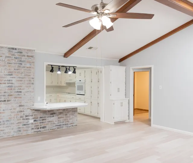 Photo 6 — 109 Dogwood Lane, Levelland, TX 79336