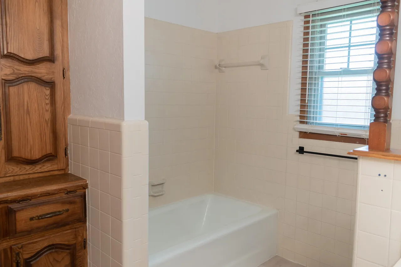 Photo 10 — 109 Dogwood Lane, Levelland, TX 79336