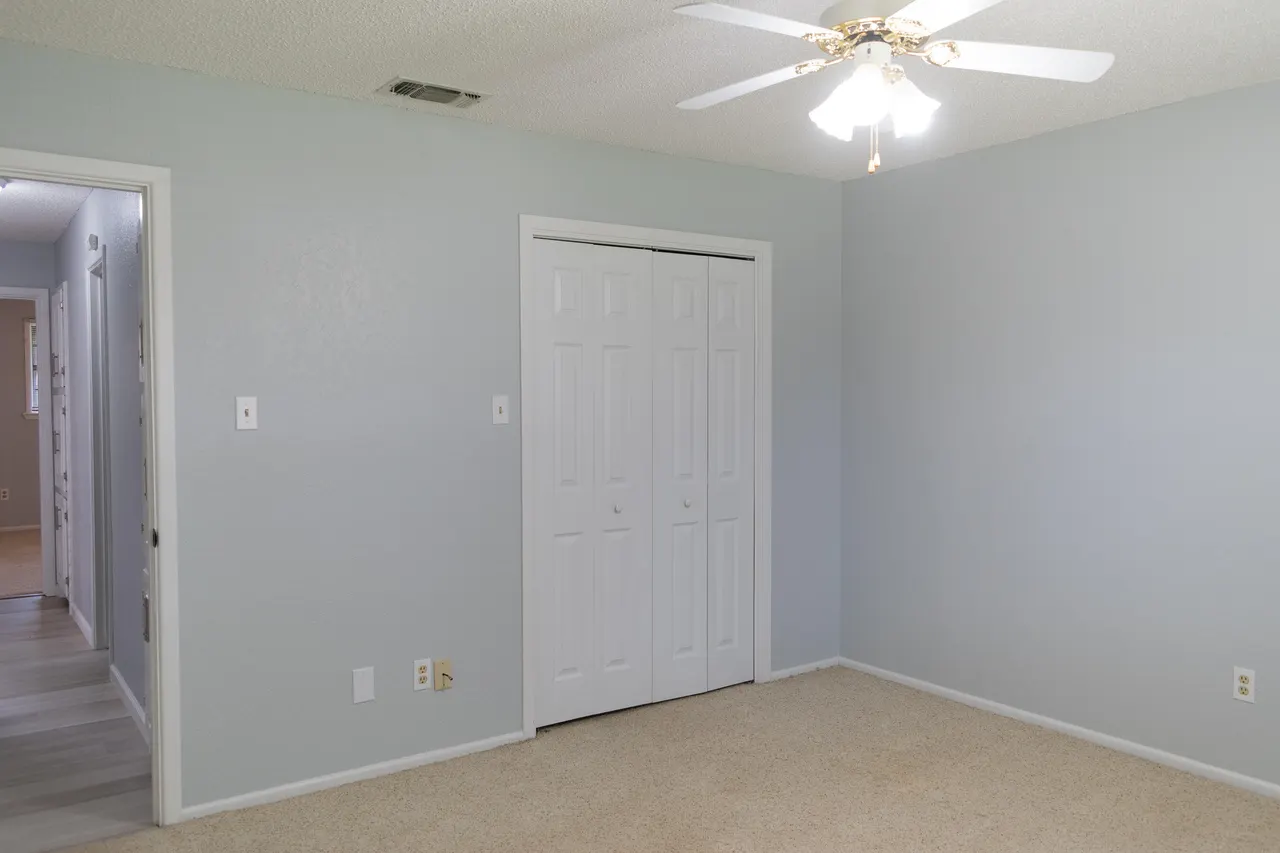 Photo 11 — 109 Dogwood Lane, Levelland, TX 79336