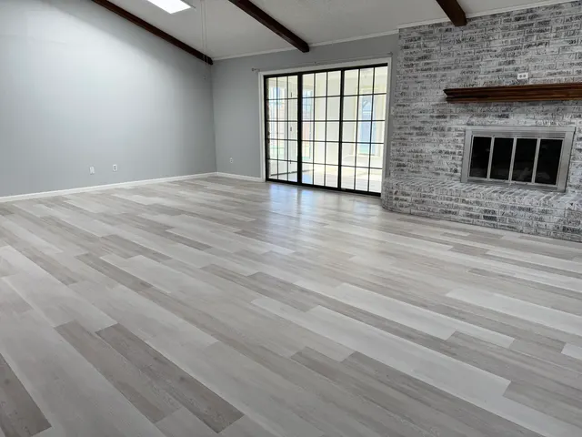 Photo 5 — 109 Dogwood Lane, Levelland, TX 79336