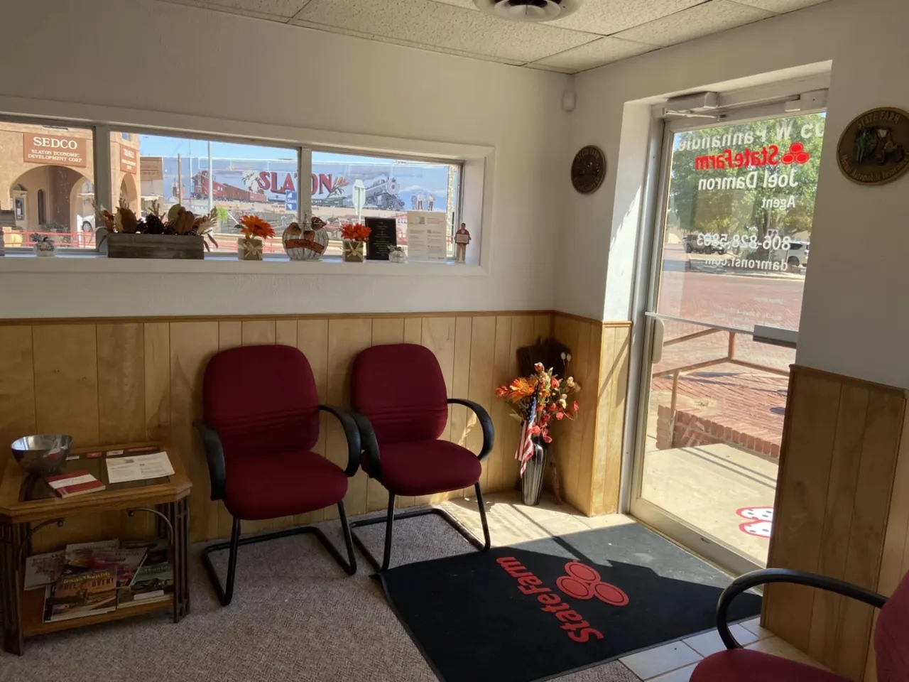 Photo 4 — 105 W Panhandle Street, Slaton, TX 79364