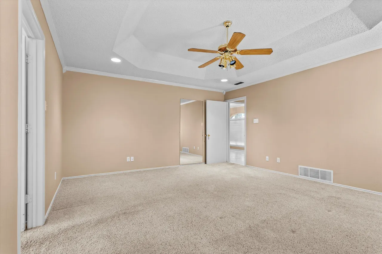Photo 15 — 504  East Jackson, Levelland, TX 79336