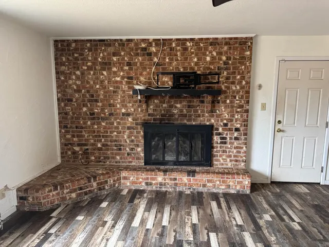 Photo 2 — 2330 E Ellis Street, Levelland, TX 79336