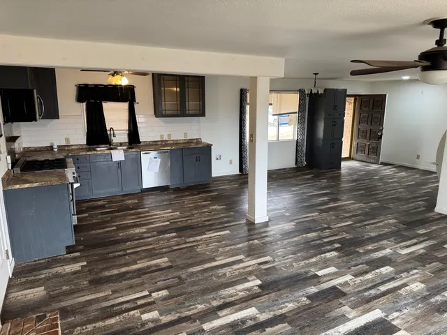 Photo 6 — 2330 E Ellis Street, Levelland, TX 79336