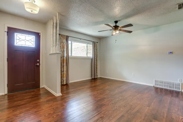 Photo 3 — 4310 56th Street, Lubbock, TX 79413