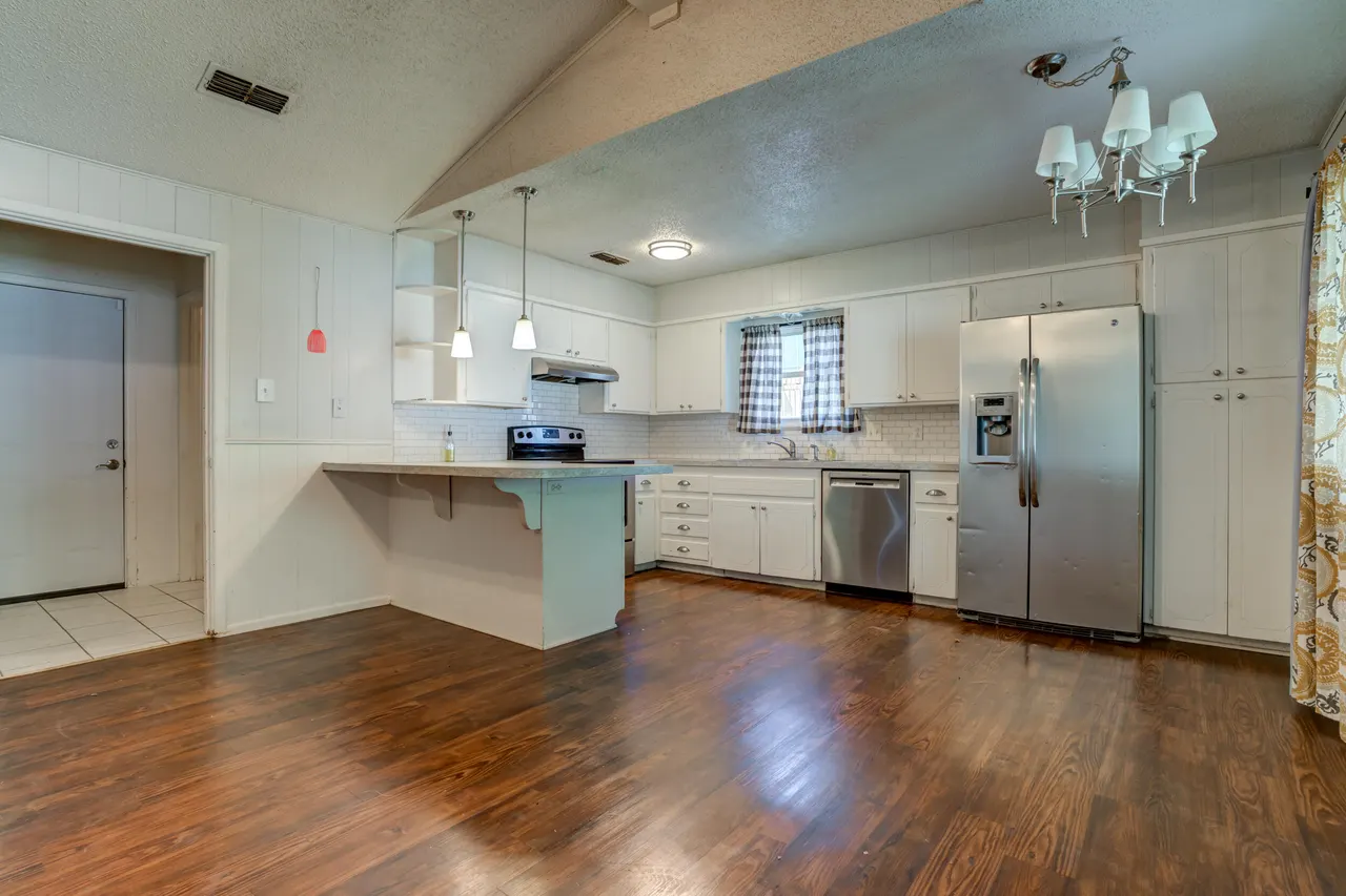 Photo 9 — 4310 56th Street, Lubbock, TX 79413
